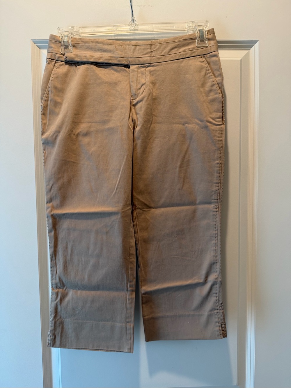 Old Navy Women’s Khaki Crop Chino Pants